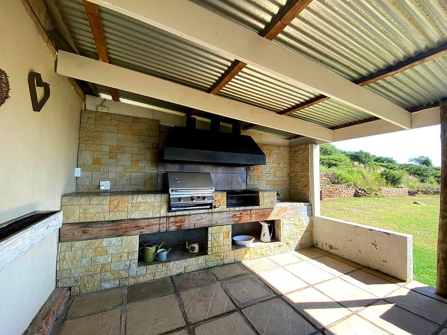 Covered braai area
