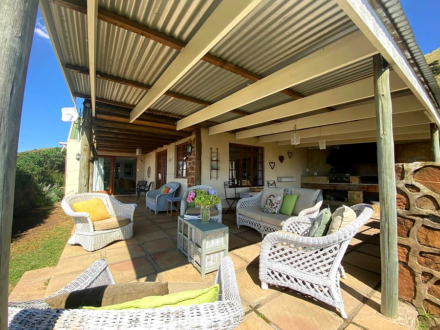 Veranda lounge