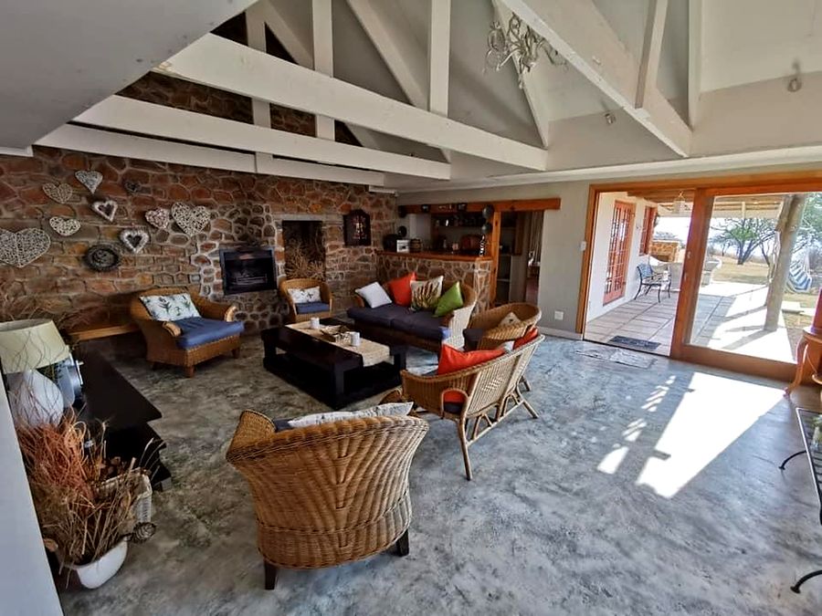 Open-plan lounge